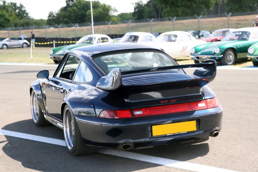  Porsche 911 GT2 1995 года  (фото 20 из 26)